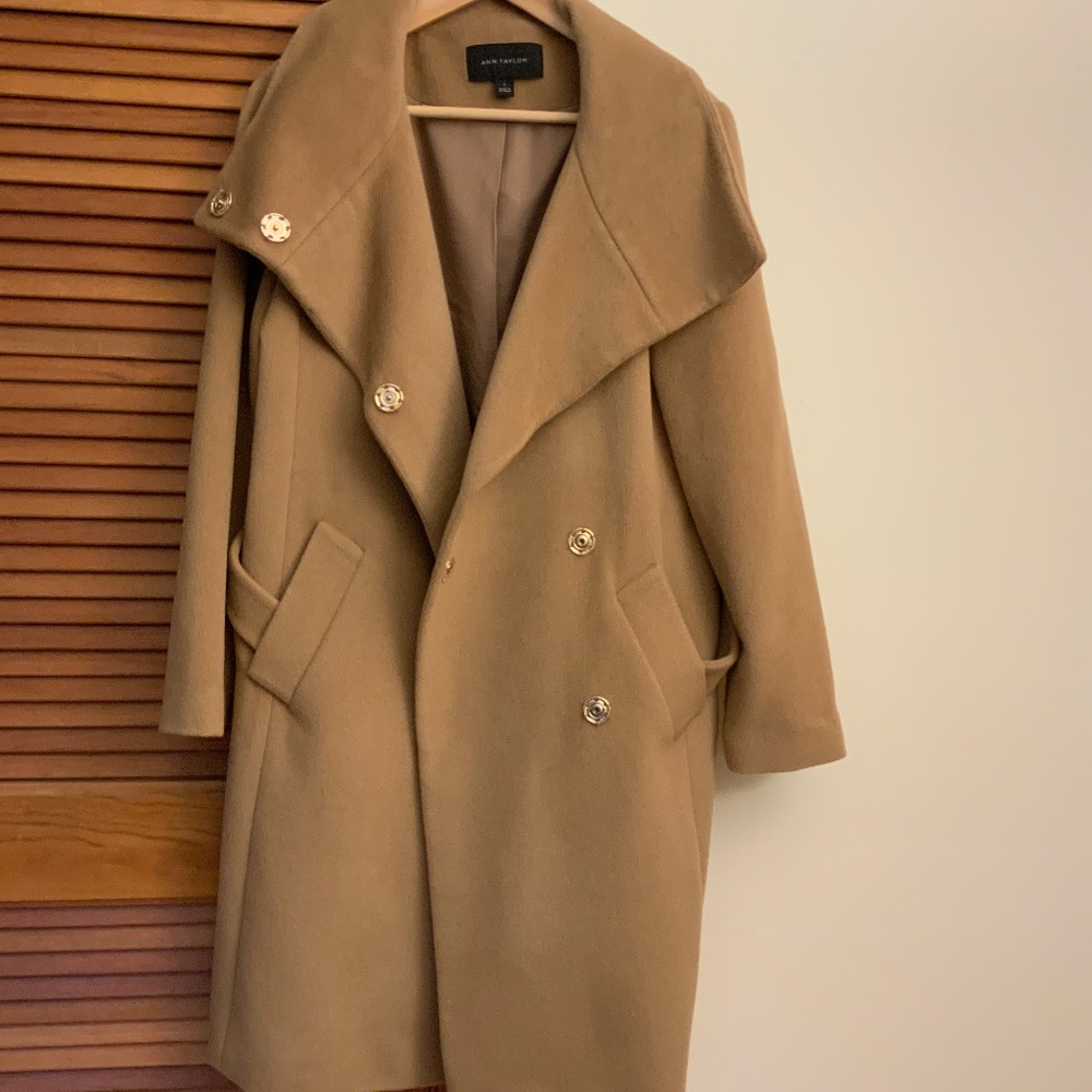 Ann Taylor cool coat